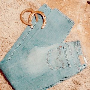 levi’s || women’s demi curve straight jeans